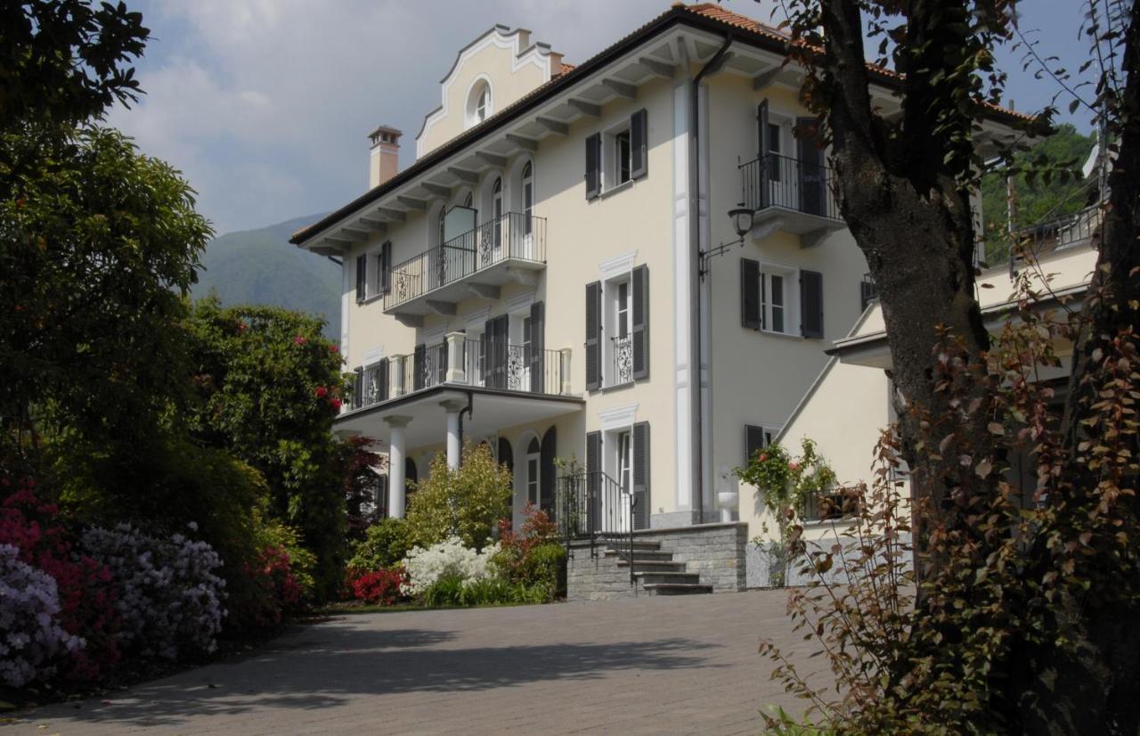 B&B Le Camelie Domodossola Exteriör bild